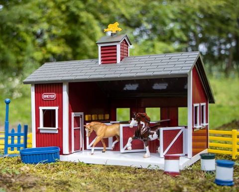 Breyer Stablemates Red Stable Set with Two Horses